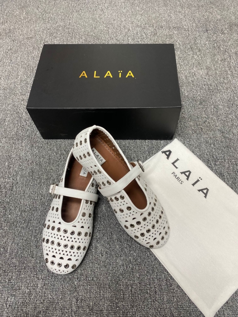 Alaia Flat Shoes